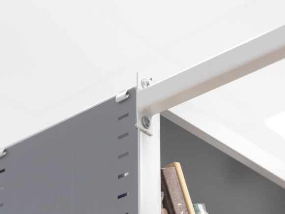 Соединитель стеллажей